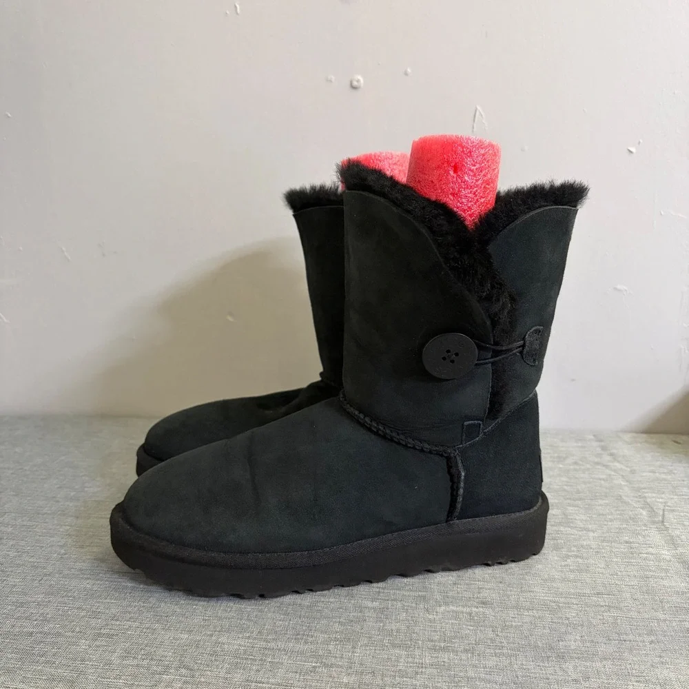 UGG Boots Womens 8 Black Bailey Button II Suede Shearling‎ Mid Calf 1016226